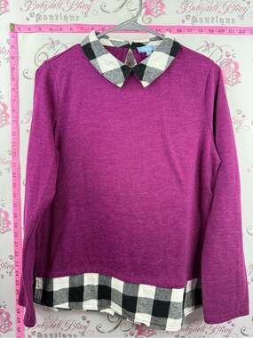 PENMANS Fuchsia Crewneck Sweater with Black-and-White Plaid Collar